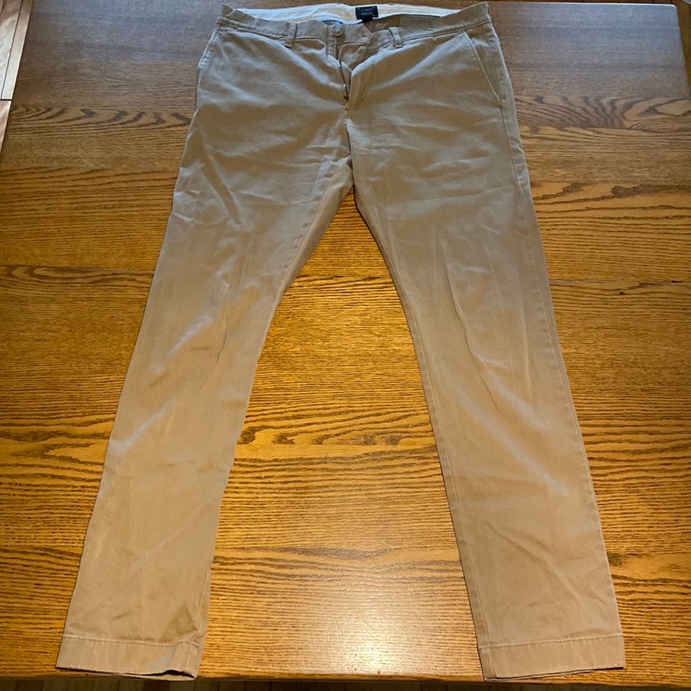 J. Crew street stretch chino, 32/32 khaki